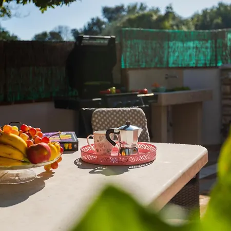 Arle - By Guide Apartamento